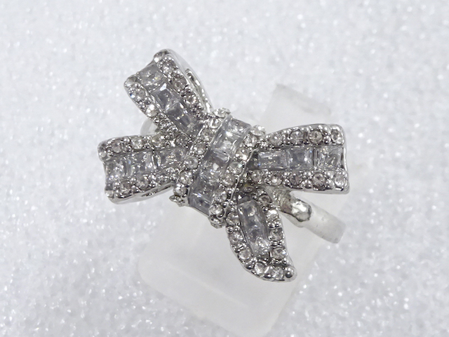 JAPANESE KIMONO / ANTIQUE CRYSTAL RING (SIZE 17)